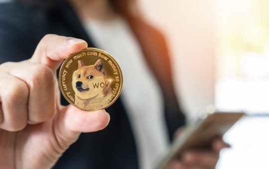 Wait for a bullish confirmation as Dogecoin (DOGE/USD) retests the $0.09 support